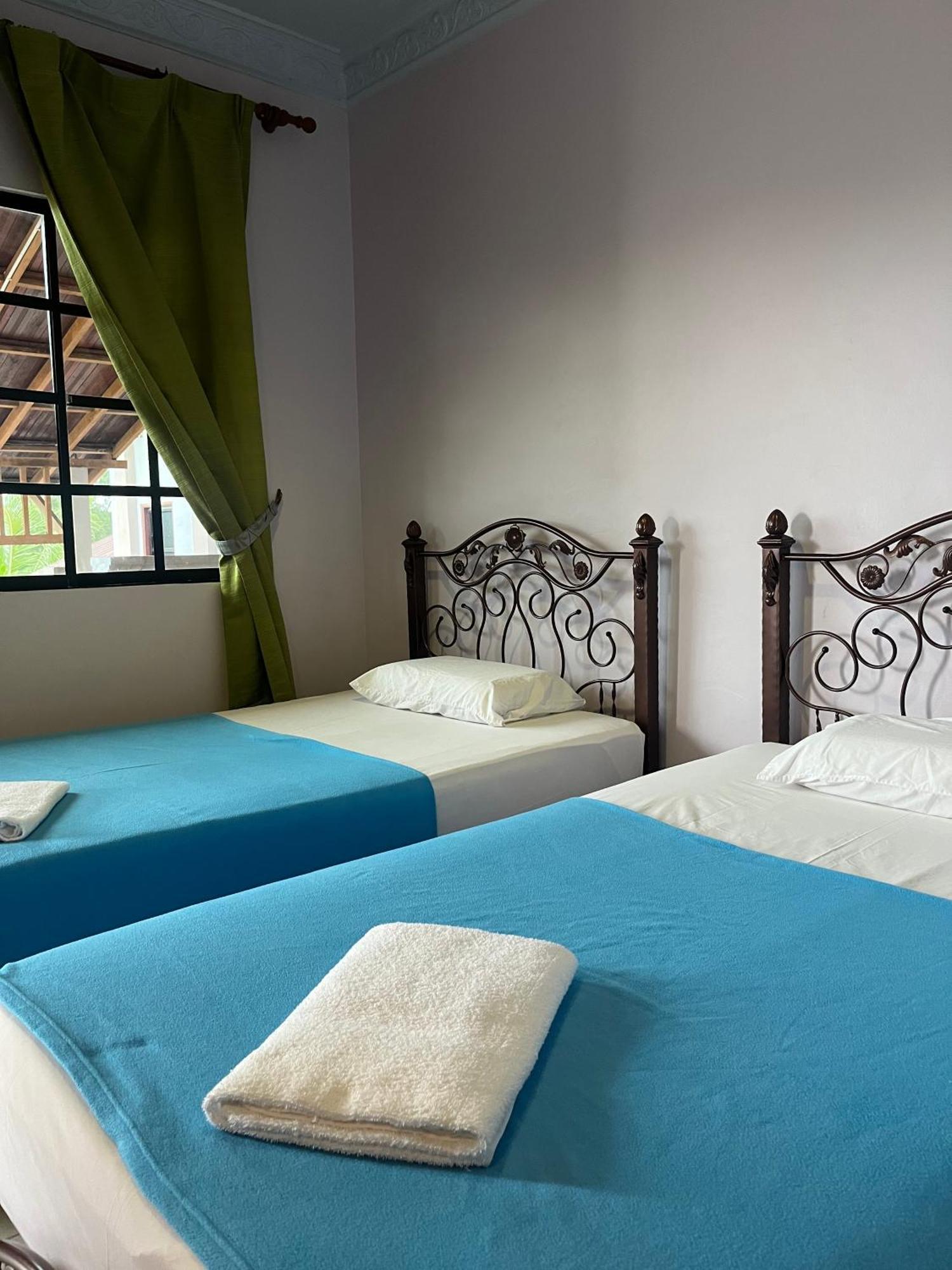 Kanza Beach Inn Marang Zewnętrze zdjęcie